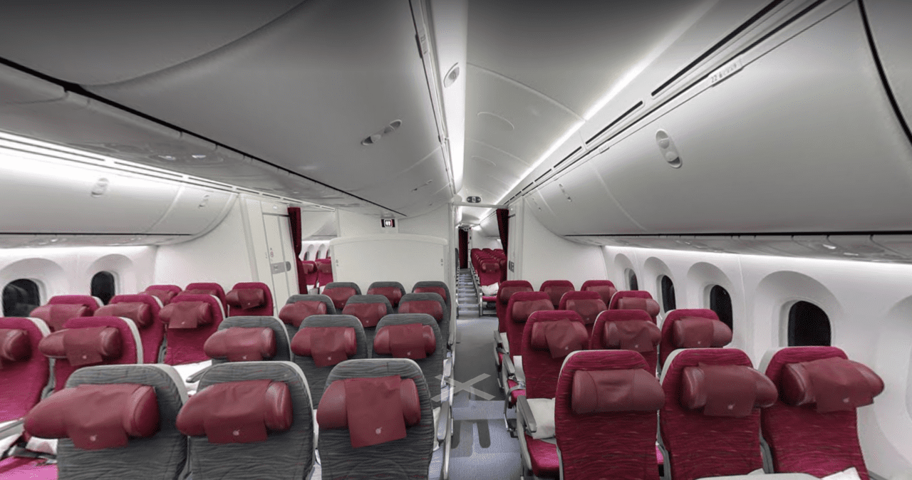 qatar airways 787 economy