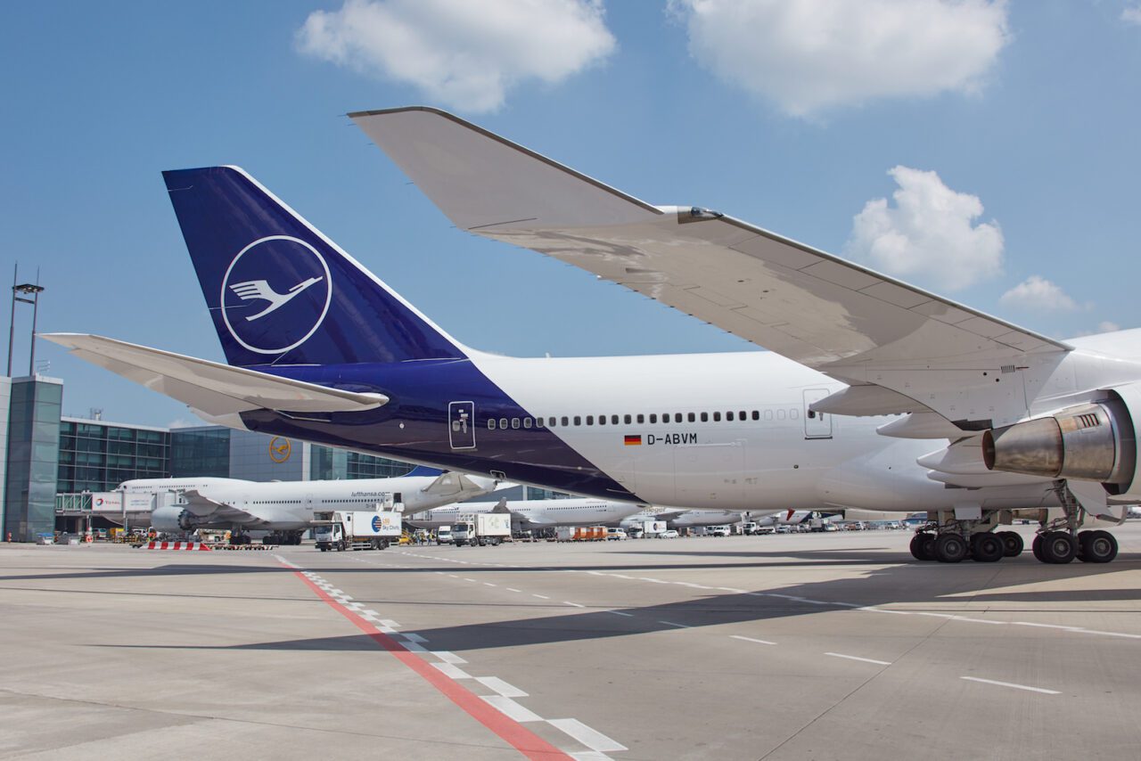 Lufthansa Develops New iPad Application to Digitize Pre-Flight ...